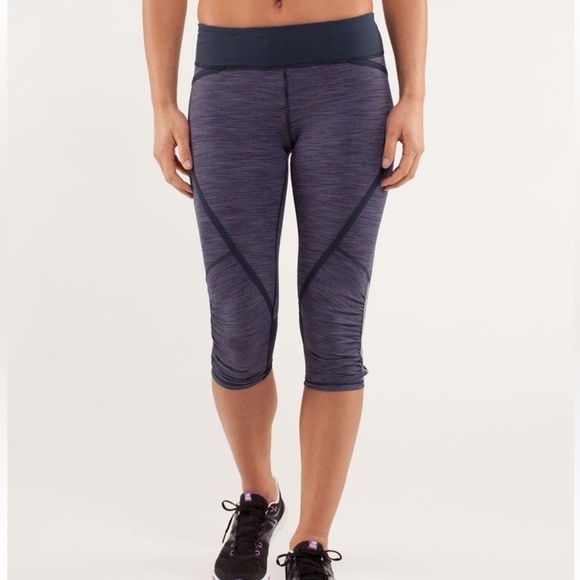 Lululemon RUN: PACE CROP Wee Are From Space Deep Indigo Inkwell Workout Leggings - Picture 15 of 16